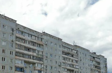 Кровельные работы в доме № 108 на Советском проспекте в п. Немчиновка завершатся в апреле-мае 2021 года