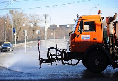 Одинцовский округ в лидерах по уборке дорог после зимы в Подмосковье