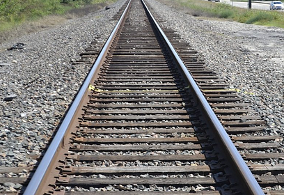 Соблюдение правил безопасности на железной дороге поможет сохранить жизнь и здоровье