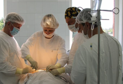 Одинцовские онкологи успешно провели сложную операцию