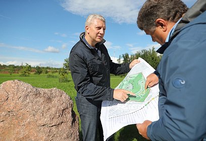 Андрей Иванов проверил ход благоустройства природно-ландшафтного парка «Величъ»