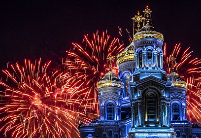 На Соборной площади Главного храма Вооруженных Сил России открылся Зимний фестиваль Министерства обороны