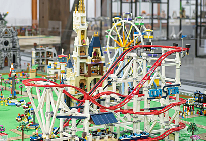 В Звенигороде действует самый большой музей LEGO в Подмосковье