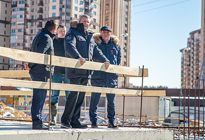 Андрей Иванов: Строительство образовательного комплекса в «Гусарской балладе» идёт с опережением сроков