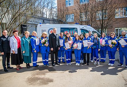 Андрей Иванов поздравил работников одинцовской скорой помощи с профессиональным праздником