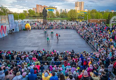 Более 4500 человек стали зрителями шоу на роликовых коньках «Бременские музыканты» в Одинцово