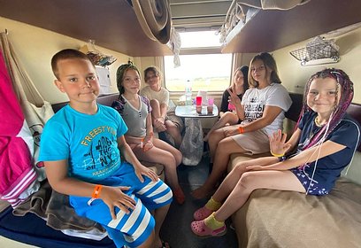 17 июля 2022 года 69 школьников Одинцовского городского округа в возрасте от 7 до 15 лет отправились в лагерь «GAGARIN» г. Евпатория Республики Крым.