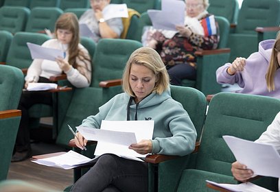Более 50 школьников написали «Диктант Победы» в Музейно-храмовом комплексе Вооруженных Сил России