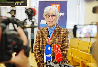 Избирательные участки в Одинцово, где идёт голосование в рамках референдума, посетили иностранные наблюдатели