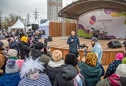 Новый сквер «Союзный» в Одинцово открыл глава округа Андрей Иванов вместе с жителями 8-го микрорайона