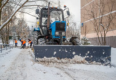 Для зимнего содержания дорог в Одинцовском округе подрядными организациями приобретено 20 единиц новой техники