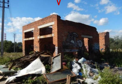 Глава Одинцовского округа потребовал в течение недели снести аварийное строение в поселке Летний Отдых