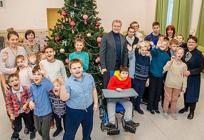Андрей Иванов встретился с педагогами и воспитанниками школы для детей с ОВЗ «Гармония»