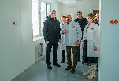 Андрей Иванов проверил ход ремонта в хирургическом корпусе звенигородской Горбольницы № 45