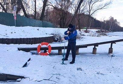 Одинцовские спасатели проводят профилактические патрулирования и мониторинг ледовой поверхности водоемов округа
