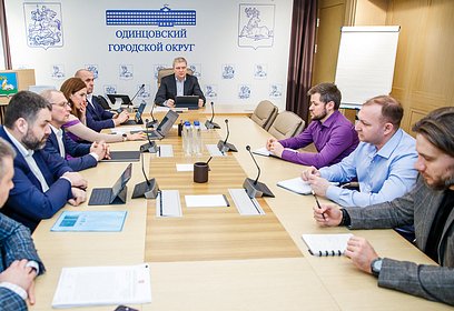 Ход строительства 3-х образовательных учреждений Одинцовского округа обсудили на совещании Андрея Иванова
