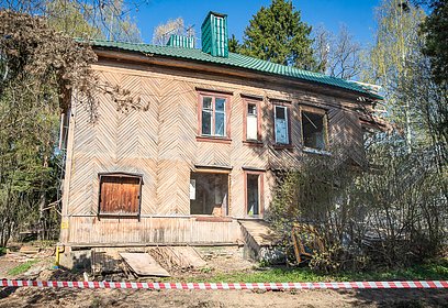 Вопросы переселения из аварийного жилья обсудили на еженедельном совещании Андрея Иванова