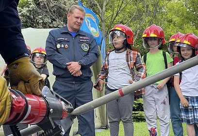 Одинцовские спасатели провели экскурсию для школьников из Новоивановского