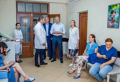 Андрей Иванов проверил работу Татарковской врачебной амбулатории в поселке Часцы