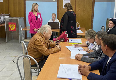 Народный артист России Юрий Антонов проголосовал на выборах губернатора в Одинцово