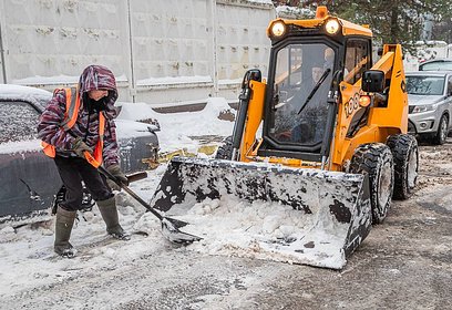 Улично-дорожную сеть Одинцовского округа очищают от снега 86 единиц техники