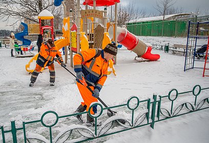 В уборке муниципальных дорог общего пользования в Одинцовском округе задействовано 58 единиц техники