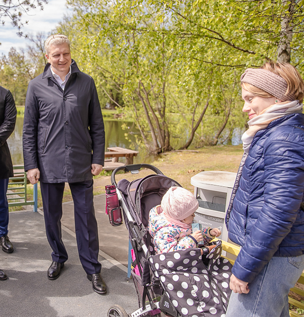 Новую детскую площадку в деревне Шульгино осмотрел глава Одинцовского округа