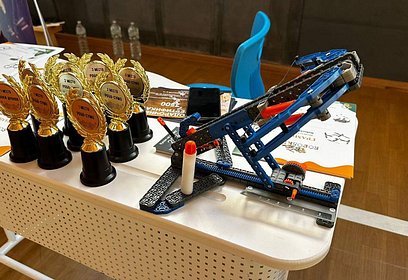 В Одинцовском округе в образовательном центре «Багратион» прошли соревнования RoboSkill Cup по робототехнике и гонки дронов