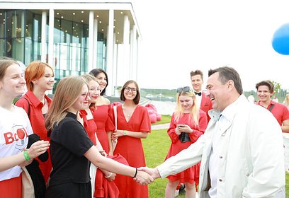Андрей Воробьев поздравил школьников Московской области с завершением сезона олимпиад