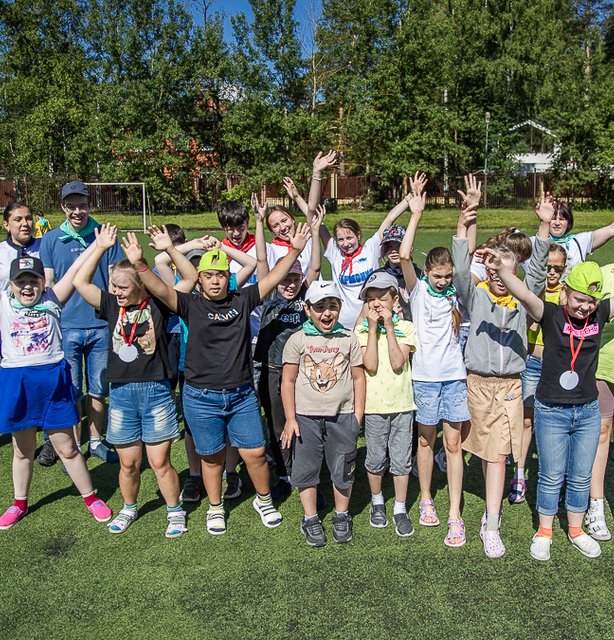 Более 100 ребят посещают летний лагерь с дневным пребыванием на базе школы «Гармония» в Горловке