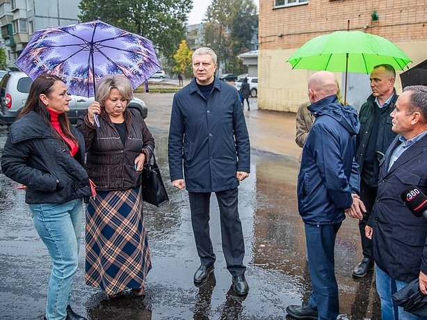 Комплексное благоустройство дворов завершается в Новом Городке