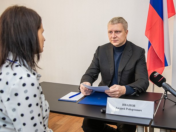 Личный прием на комбинате «Сибпромстрой Московия» провел Андрей Иванов