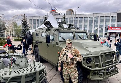 Выставку современного вооружения и техники российской армии представили 9 мая в Одинцово