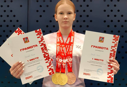 Юные одинцовские бадминтонисты успешно выступили на турнирах в Казани и подмосковном Раменском