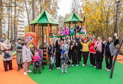 В поселке Усово-Тупик открылся обновленный сквер