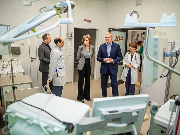 Глава Одинцовского округа осмотрел новый КДЦ в Ромашково