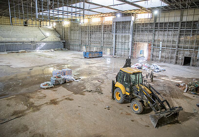 Монтаж системы отопления начался в реконструируемом здании Академии дзюдо в Звенигороде