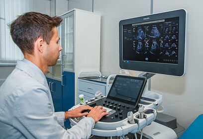 Одинцовских работодателей информируют о возможностях, связанных с профосмотрами сотрудников по полису ОМС