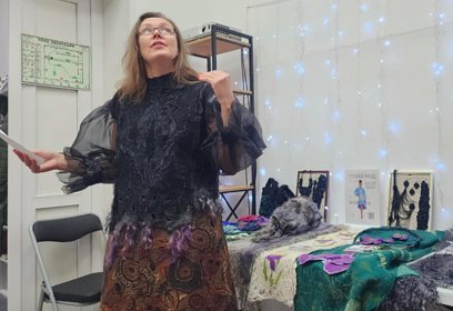 Дизайнер изделий из валяной шерсти Галина Дудовцева презентовала свою коллекцию в Звенигороде