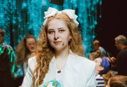 Руководитель театральной студии КДЦ «Заречье» Ангелина Романова получила поддержку Губернатора