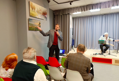 Квартирник «Музыкант и художник» прошел в Одинцовской библиотеке № 1