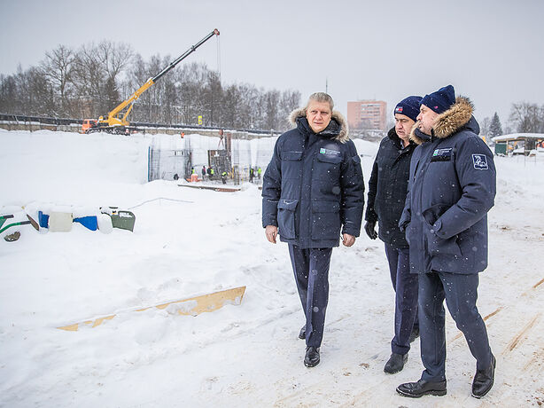 Ход строительства жилого комплекса «Вяземы парк» на улице Городок-17 проверил Андрей Иванов