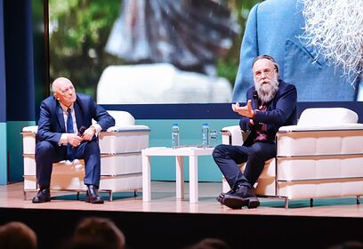 Философ Александр Дугин провел беседу о патриотизме в Одинцово