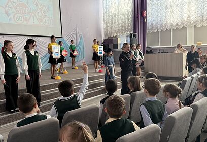 Сотрудники Одинцовской Госавтоинспекции провели мероприятие «Безопасность на дороге» для лицеистов