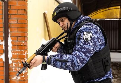 Росгвардейцы провели тактико-специальные учения на частном домовладении в Одинцовском округе