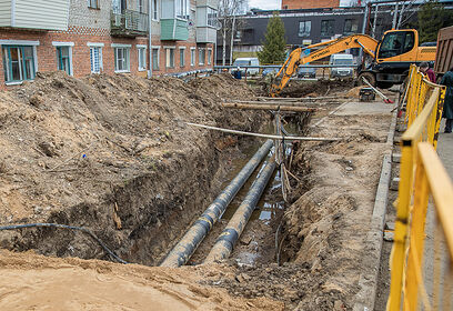 Ход реконструкции сетей теплоснабжения в поселке Старый Городок проверил Андрей Иванов