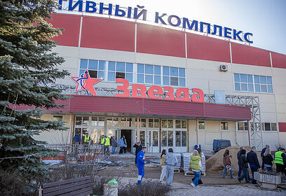 Андрей Иванов вместе с жителями Звенигорода проверил ход реконструкции спорткомплекса «Звезда»