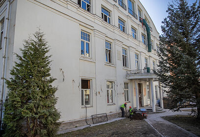 Ход капитального ремонта в новом здании Детской школы искусств Звенигорода проверил Андрей Иванов