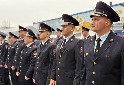 В Одинцовском округе провели строевой смотр сотрудников полиции