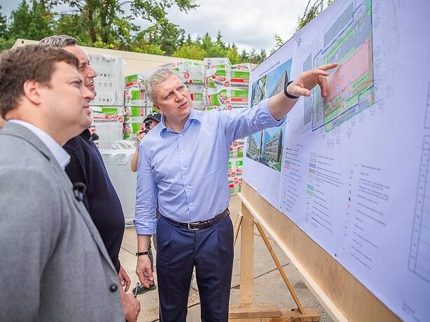 Андрей Иванов проинспектировал строительство детской поликлиники на 220 посещений в смену Андрей Иванов проинспектировал строительство детской поликлиники на 220 посещений в смену
